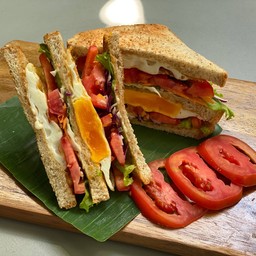 Egg salad sandwich - แซนด์วิชไข่ดาว