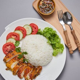 ข้าวไก่ย่างน้ำจิ้มแจ่ว