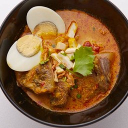 ก๋วยเตี๋ยวแกงเนื้อ