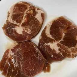 สันคอหมูหมักบูลโกกิ 4ชิ้น Pork Bulgogi