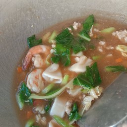 ราดหน้าทะเล