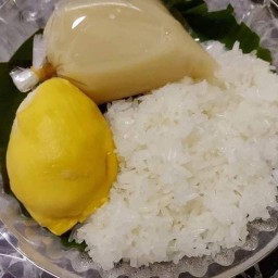 ข้าวเหนียวทุเรียน ยายกะหลาน สาขา สุขุมวิท101/1