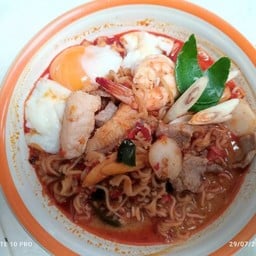 สปาเก็ตตี้ต้มยำไข่ออนเซ็น