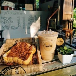 เรือนไพลิน ซอย โยธินพัฒนา เลียบด่วน