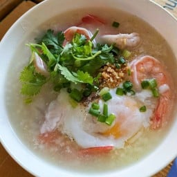 ข้าวต้มกุ้ง (ใส่ไข่)