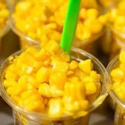 ข้าวโพดคลุกเนย