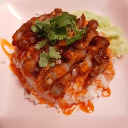 ข้าวหมูกรอบ