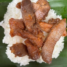 ข้าวเหนียวหมูทอด