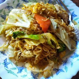 ม่าม่าผัดไข่