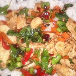 ผัดกระเพลาเห็ดร้าดข้าว