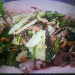 พล่าเนื้อ