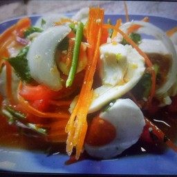ยำไข่เค็ม