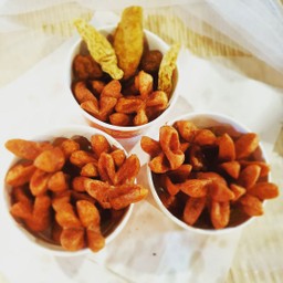 เจ้ชม ลูกชิ้นปลาแซ่บ