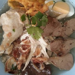 ก๋วยจั๊บ เมืองช้าง และอาหารตามสั่ง @เสาทรู ถนนศรีจุมพล