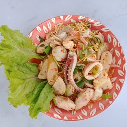 ยำมาม่ารวมมิตร