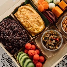 สำรับล้านนา สันผักหวาน