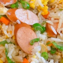 ข้าวผัดไส้กรอกเกรดA