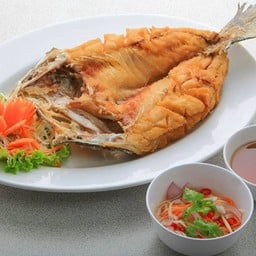 ปลากะพง ทอดน้ำปลา