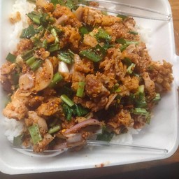 ยำปลาดอลลี่