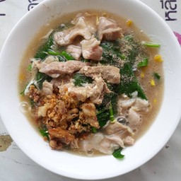 ร้านราดหน้า ป๋าติ๊ก