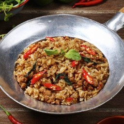 กระเพราคลุกข้าว