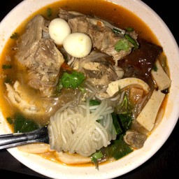 ก๋วยจั๊บอุบล-ถนนศรีมารัตน์ ซ.20