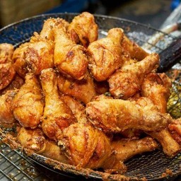 ไก่ทอดสมุนไพรหมูปลาร้ารสแซ่บ