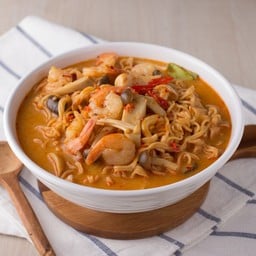 มาม่าต้มยำทะเลน้ำข้น