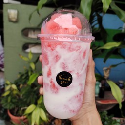 สตรอเบอรี่โยเกิร์ต