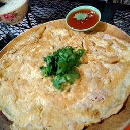 ไข่เจียวหมูสับราดข้าว