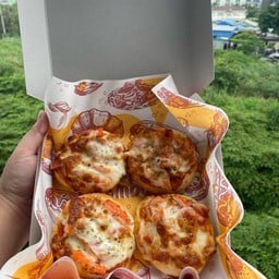 พิซซ่าน้องแตม