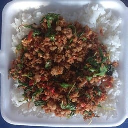 กะเพราหมูสับ