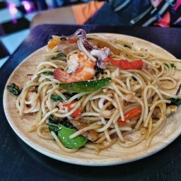 สปาเกตตี้ขี้เมาทะเล