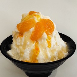 บิงซู ออเรนจ์ นมสด (Orange Milk Bingsu)
