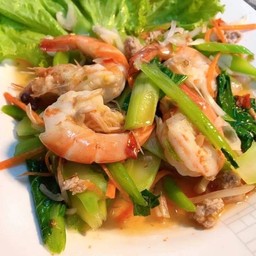 ยำคะน้ากุ้งสด