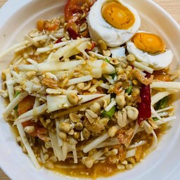 ตำยอดมะพร้าวไข่เค็ม