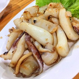 หมึกคั่วน้ำปลา(ราดข้าว)