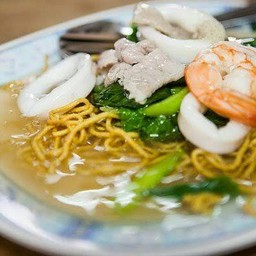 นอมอัพ ลาบเด็ด