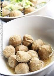 ลูกชิ้นเนื้อลวก