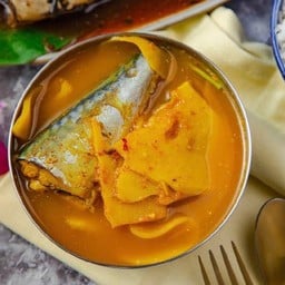 แกงส้ม หน่อไม้ ปลา