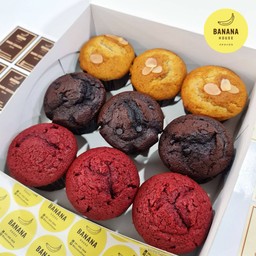 กล้วย & เร้ดเวลเวท & ช็อค กล่อง 9 ชิ้น