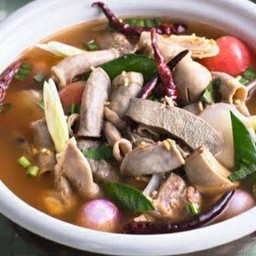 ต้้มแซ่บเครื่องในหมูแซ่บซี๊ด