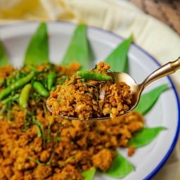 คั่วกลิ้งหมู