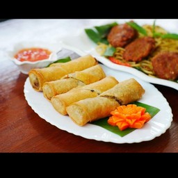 ปอเปี๊ยะผักรวม