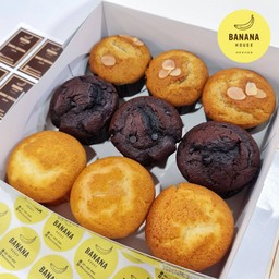 กล้วย & ช็อค & นมสด กล่อง 9 ชิ้น