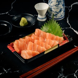 21 Salmon Sashimi