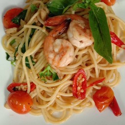 สปาเก็ตตี้ ผัดพริก กุ้งสด