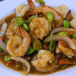 กุ้งผัดกะปิ (มีแต่ถั่ว)
