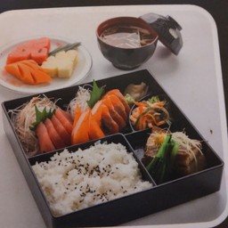 SASHIMI SET