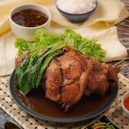 ขาหมูพะโล้ (กับข้าว)